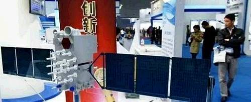 “從定位精度來看，我們?cè)趤喬貐^(qū)進(jìn)行了廣泛的測(cè)試。在北京、烏魯木齊、西安等重點(diǎn)地區(qū)，北斗的定位精度已經(jīng)優(yōu)于5米，在低緯度像泰國等地區(qū)的精度也優(yōu)于5米?！比匠衅湔f。